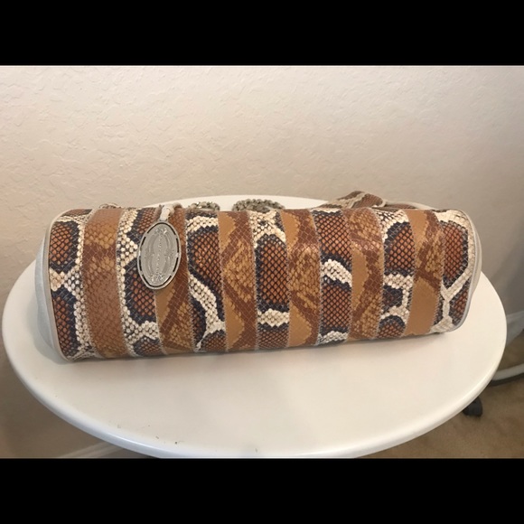 Elie Tahari handbag - Picture 3 of 5